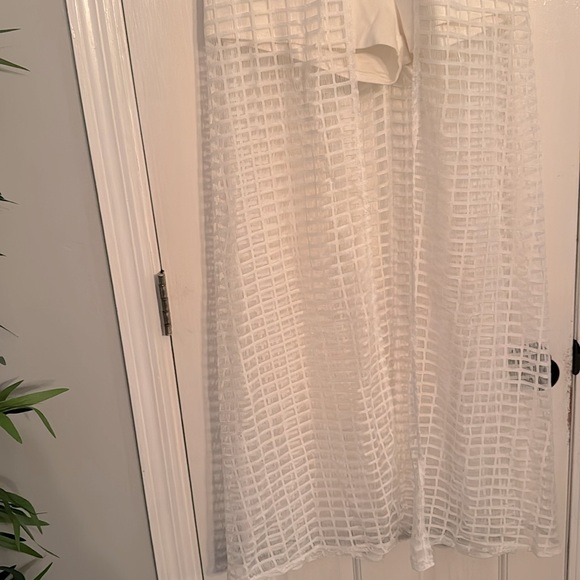 Hera Collection white shorts with train NWT L - Picture 3 of 11